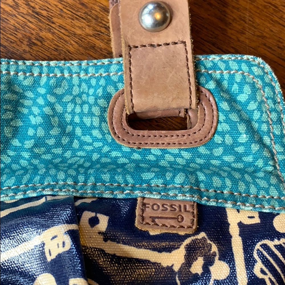 Fossil Key-Per Key Graphic Purse - image 2